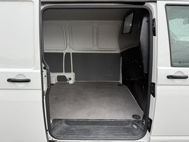 Volkswagen E-Transporter 113PK 138KM WLTP 37,3kWh 100% Elektrisch ABT E-transporter 3 Stoelen Airco Parkeersensoren voor achter