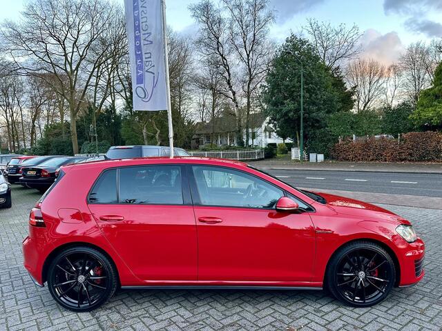 Volkswagen GOLF 2.0 GTI 220PK DSG 2eEig|NaviXenon|19inch|Climate