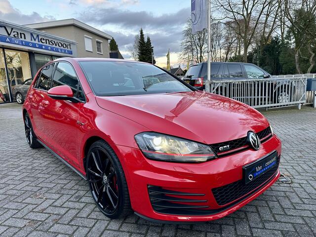Volkswagen GOLF 2.0 GTI 220PK DSG 2eEig|NaviXenon|19inch|Climate