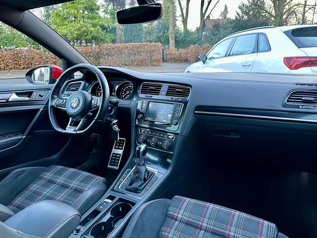 Volkswagen GOLF 2.0 GTI 220PK DSG 2eEig|NaviXenon|19inch|Climate