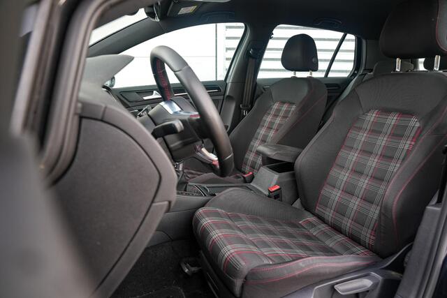 Volkswagen GOLF 2.0 TSI GTI Navi Xenon Cruise Clima Stoelverw. PDC 17''LM