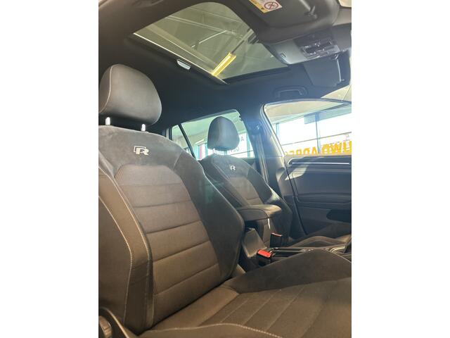 Volkswagen GOLF 2.0 TSI 4Motion R | Panoramadak | Keyless | Digital dashboard | Adaptieve cruise control | Climate control | Apple carplay | Achteruitrijcamera | Adaptief onderstel | Dodehoeksdetectie | Lane assist | Elek. inklapbare spiegels | Stoelverwarming