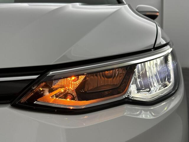 Volkswagen GOLF Variant 1.5 eTSI R-Line