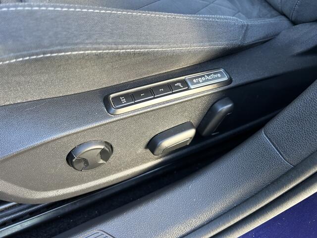 Volkswagen GOLF 1.5 TSI Style R-Line Camera*Clima Topstaat! ?