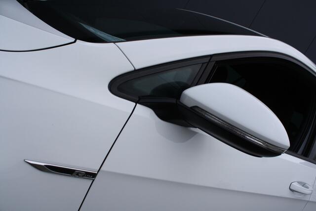 Volkswagen GOLF 1.5 TSI Highline Business R