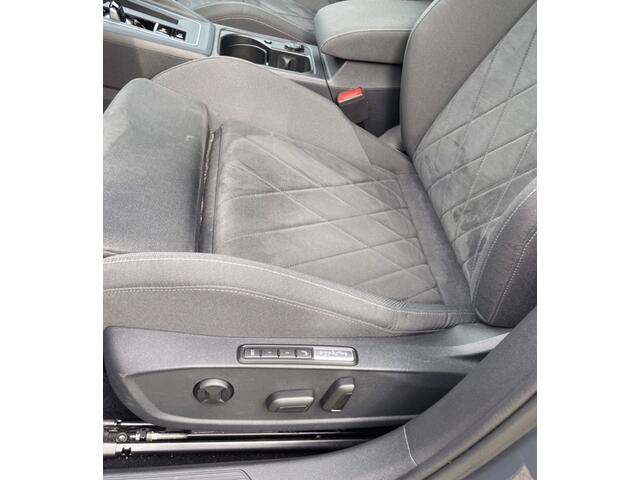 Volkswagen GOLF 1.4 eHybrid Style Massage stoelen met geheugen Stoel verwarming