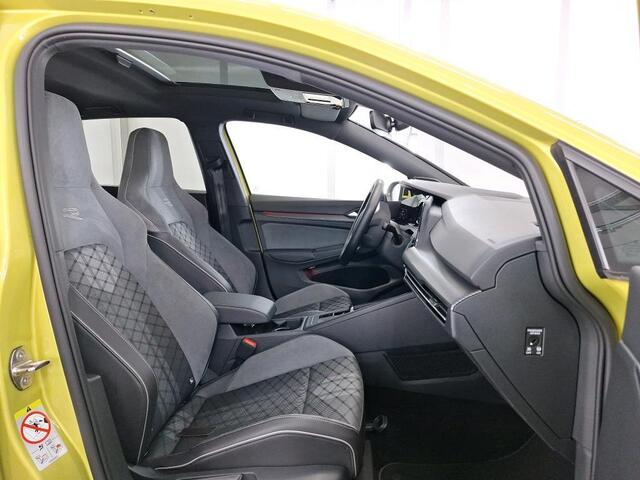 Volkswagen GOLF 1.5 TSI eHybrid R-Line | Wordt verwacht | Pano | Harman-Kardon | A.cam |