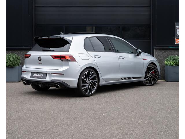 Volkswagen GOLF 8 2.0 TSI GTI Clubsport 300PK | Pano | Keyless | IQ Light | Nardo | Camera | Lane & Side Assis | ACC | DCC | Sound