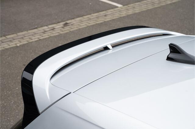 Volkswagen GOLF 8 2.0 TSI GTI Clubsport 300PK | Pano | Keyless | IQ Light | Nardo | Camera | Lane & Side Assis | ACC | DCC | Sound