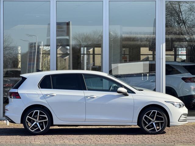 Volkswagen GOLF 1.4 eHybrid Style Trekhaak | elk. stoelen | Camera | dodehoek