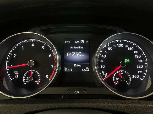 Volkswagen GOLF Variant 1.5 TSI Highline Business | Automaat! | Massagestoel | Apple Carplay | Android Auto | Navigatie | Stoelverwarming | Led | Adaptieve Cruise Control | Isofix | Parkeersensoren |