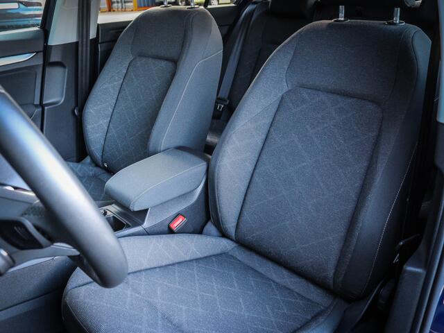 Volkswagen GOLF 1.5 eTSI Life Business navigatie/Apple Carplay en Android Auto