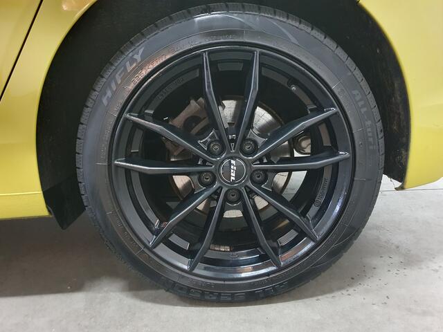 Volkswagen GOLF 1.0 eTSI Life Business CARPLAY/CAMERA/DIG.COCKPIT/LMV