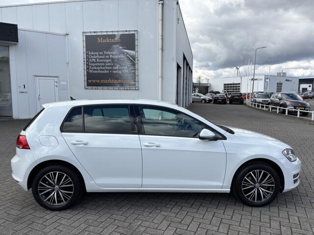 Volkswagen GOLF 1.2 TSI Allstar Navi Bluetooth PDC Stoelverwarming