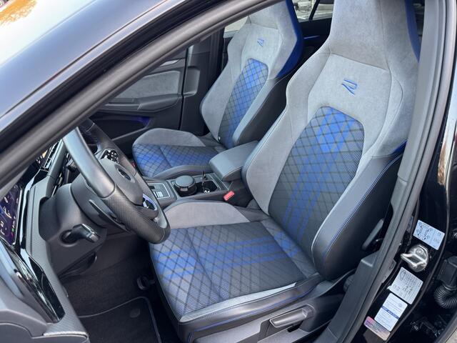 Volkswagen GOLF Pano HUD Drift