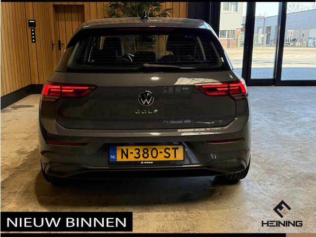 Volkswagen GOLF 1.0 eTSI Life Navi. Apple carplay. Adaptive. Hollandse auto met NAP