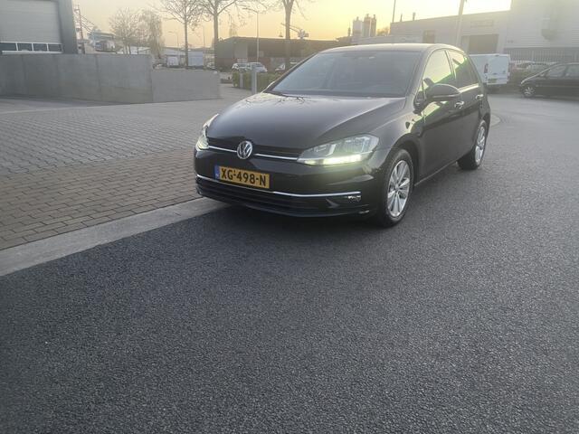 Volkswagen GOLF 1.0 TSI Comfortline, golf 7 1/2, NAP, Carplay