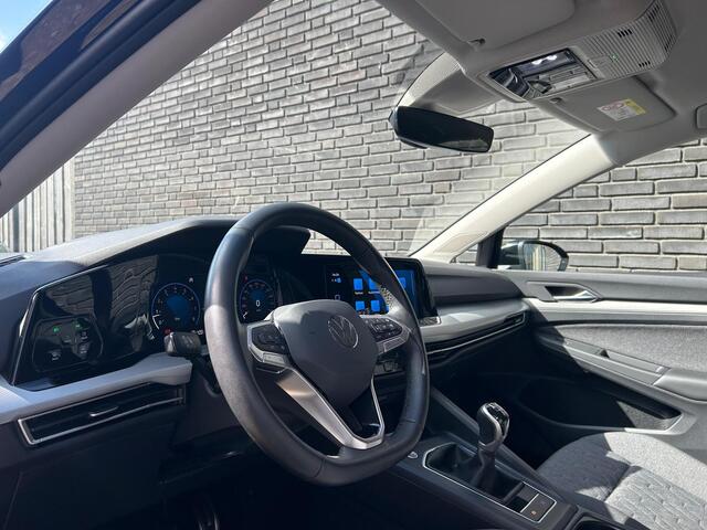 Volkswagen GOLF 1.5 TSI 150PK Move l Sfeer verlichting l Electrische Trekhaak l Navi l Adaptive Cruise