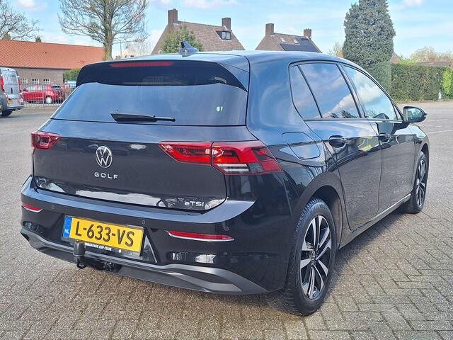 Volkswagen GOLF 1.0 eTSI Life Business Hybride / Automaat / Trekhaak / Camera