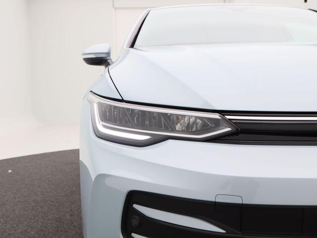 Volkswagen GOLF Life Edition 1.5 eHybrid 150 kW / 204 pk | 18" Velgen | Camera | Cruise Control Adaptief | Keyless | Digitale Cockpit |