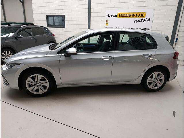 Volkswagen GOLF 1.0 eTSI Life Navigatie | Pdc V+A | Lmv | Automaat !