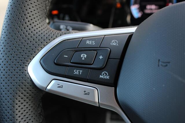 Volkswagen GOLF 1.5 eTSI R-line 150PK DSG |IQ.LIGHT|DCC|APP.CONNECT|CAMERA|18'' VELGEN|