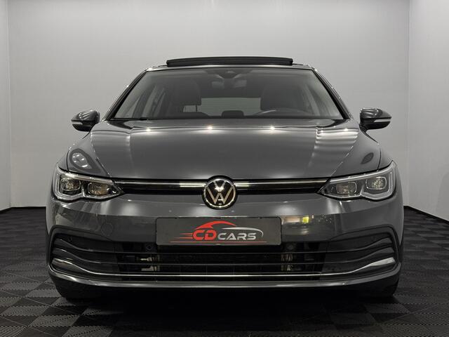 Volkswagen GOLF 2.0 TDI Active Business Pano, Camera, Navi, Sfeerverlichting, Head-up display, Virtual desk, Cruise control adaptief