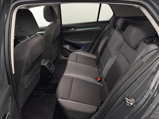 Volkswagen GOLF 2.0 TDI Active Business Pano, Camera, Navi, Sfeerverlichting, Head-up display, Virtual desk, Cruise control adaptief