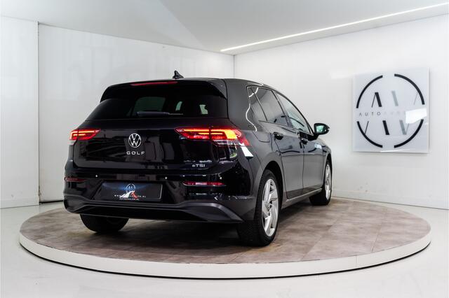 Volkswagen GOLF 1.0 eTSI Life Business 111PK | Sfeer | ACC | Virtual | Camera | Garantie