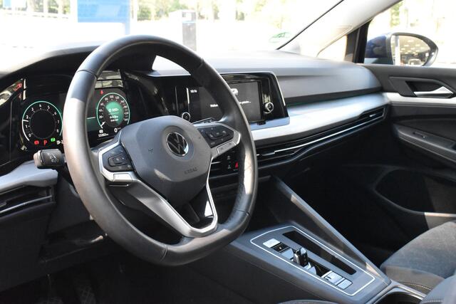 Volkswagen GOLF 1.0 eTSI Life Carplay Navi | Virtual | Adaptieve Crusie 12 mnd BOVAG garantie Whatsapp 06-53188999