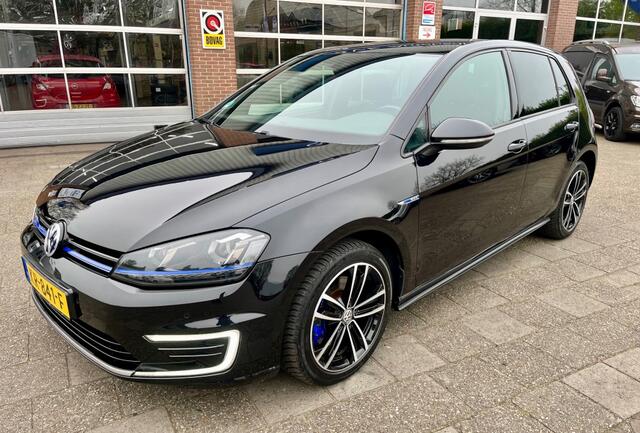 Volkswagen GOLF 1.4 TSI GTE CON. SER