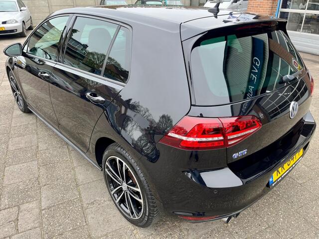 Volkswagen GOLF 1.4 TSI GTE CON. SER