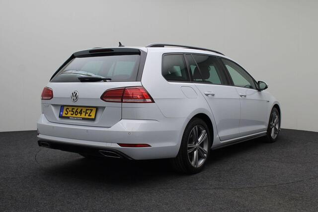 Volkswagen GOLF Variant 1.5 TSI Highline Business R-Line 2018 Panoramadak | Carplay | Virtual dashboard | DSG | Navigatie | Xenon LED | Massagestoel | Alcantara | Bluetooth | PDC | Stoelverwarming | Dealeronderhouden