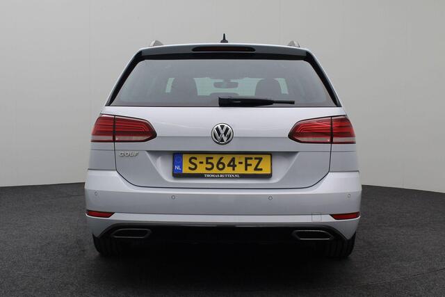 Volkswagen GOLF Variant 1.5 TSI Highline Business R-Line 2018 Panoramadak | Carplay | Virtual dashboard | DSG | Navigatie | Xenon LED | Massagestoel | Alcantara | Bluetooth | PDC | Stoelverwarming | Dealeronderhouden