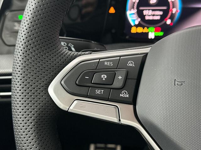 Volkswagen GOLF variant R-Line-Edition 1.5 eTSI 85 kW / 116 pk Variant 7 v Volkswagen Golf Variant R-Line-Edition 1.5 eTSI 85 kW / 116 pk Variant 7 v