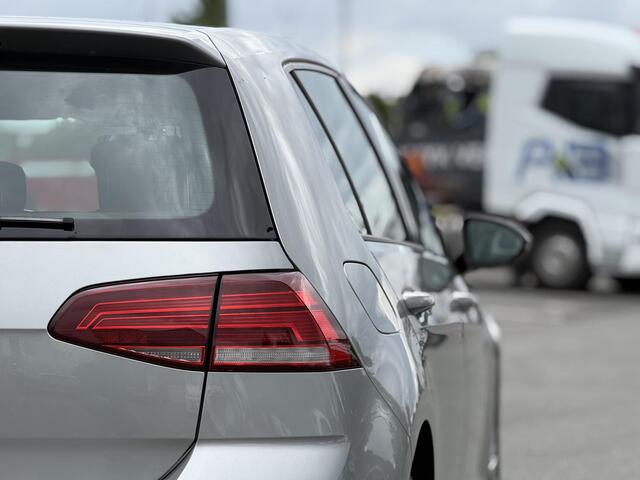 Volkswagen GOLF 1.0 TSI Comfortline CRUISE ADAPTIEF/PDC V+A/NAVI/BLUETOOTH/BTW AUTO!