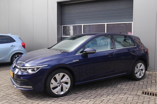 Volkswagen GOLF 1.5 eTSI Style Automaat