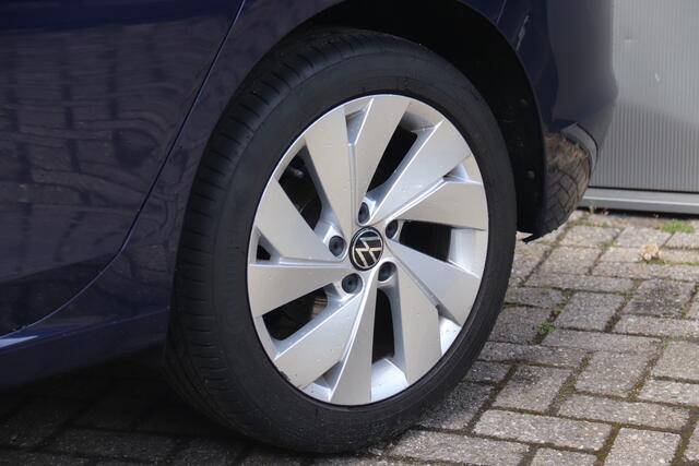 Volkswagen GOLF 1.5 eTSI Style Automaat