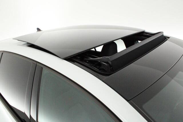 Volkswagen GOLF 8.5 2.0 TSI 265pk GTI 360Camera Panoramadak Keyless Stoelverwarming Virtual Cockpit Navigatie