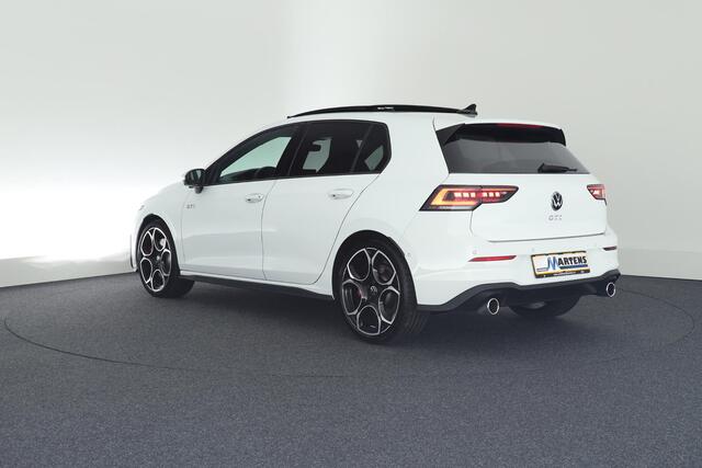 Volkswagen GOLF 8.5 2.0 TSI 265pk GTI 360Camera Panoramadak Keyless Stoelverwarming Virtual Cockpit Navigatie