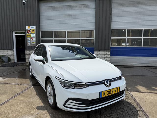 Volkswagen GOLF 1.0 eTSI Life