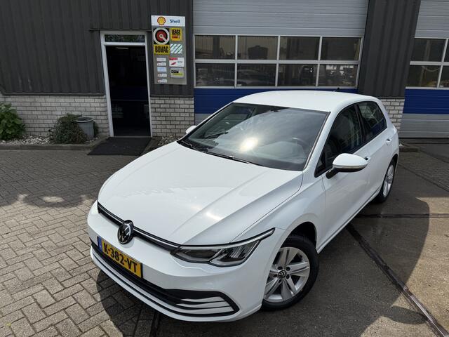 Volkswagen GOLF 1.0 eTSI Life