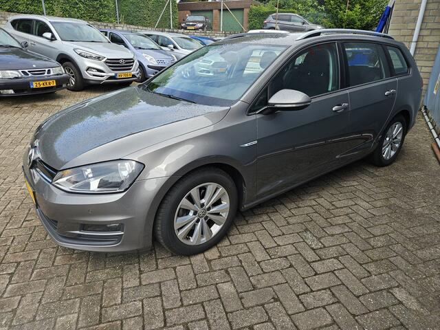 Volkswagen GOLF Variant 1.0 TSI Connected NAVI TEL LM PDC CC