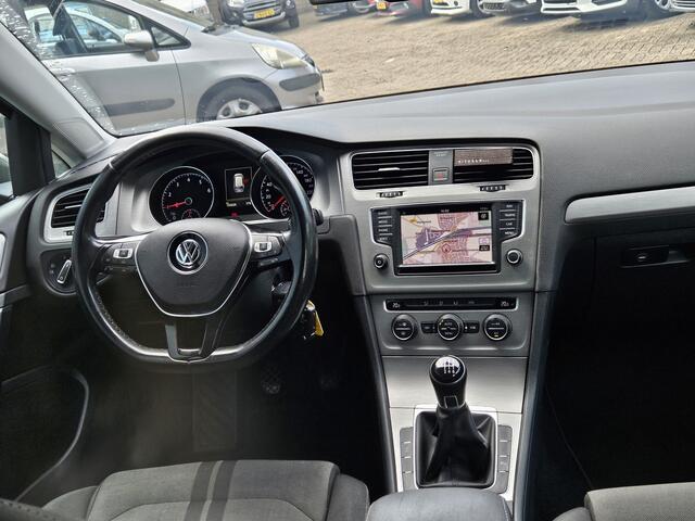 Volkswagen GOLF Variant 1.0 TSI Connected NAVI TEL LM PDC CC