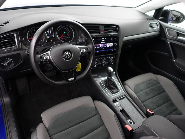 Volkswagen GOLF 1.0 TSI R Line+ Aut- 25dkm, Panoramadak, Xenon Led, CarPlay, Android Auto, Stoelmassage