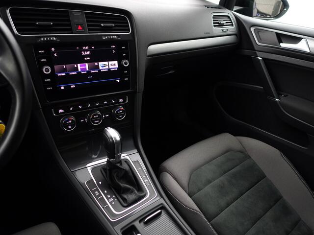 Volkswagen GOLF 1.0 TSI R Line+ Aut- 25dkm, Panoramadak, Xenon Led, CarPlay, Android Auto, Stoelmassage