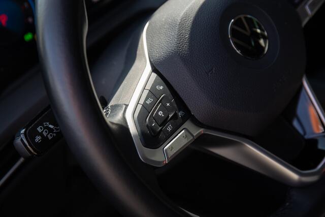 Volkswagen GOLF 1.5 eTSI Style , Adap. cruise, Stuur/stoelverwarming, Carplay,