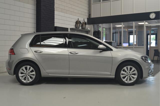 Volkswagen GOLF 1.0 TSI Comfortline // 117.000 km // CLIMA // ADAPTIVE CRUISE // TREKHAAK // NAVI // /// ZATERDAG 14-6 GESLOTEN ///