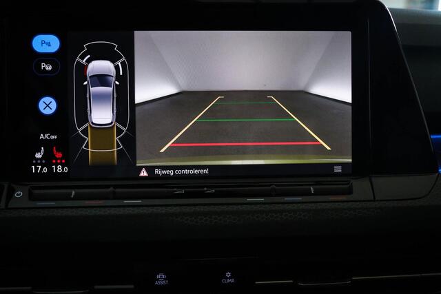 Volkswagen GOLF 1.4 eHybrid GTE | PANORAMADAK | WINTER / ASSISTENTIE- PACK | IQ LIGHT | CAMERA