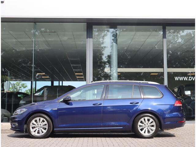 Volkswagen GOLF Variant 1.5 TSI Comfortline Business / Panoramadak